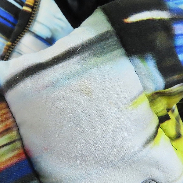 実際に弊社で買取させて頂いたANREALAGE/アンリアレイジ 12AW ネオンプリント ダウンベスト/2の画像 4枚目