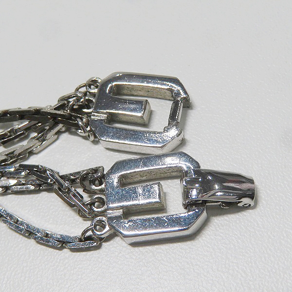 実際に弊社で買取させて頂いたGIVENCHY/ジバンシィ ロゴ 三連チェーンネックレス の画像 2枚目