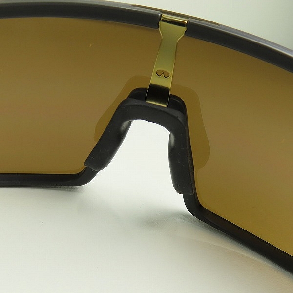 実際に弊社で買取させて頂いたOAKLEY/オークリー SUTRO スートロ アイウエア/サングラス OO9406A-1837の画像 4枚目