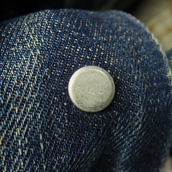 実際に弊社で買取させて頂いたLEVIS/リーバイス 刻印525 BigE 不均等V 4th ヴィンテージ/ビンテージ デニムジャケットの画像 3枚目