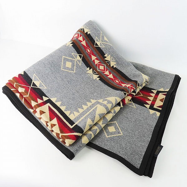 実際に弊社で買取させて頂いたPENDLETON/ペンドルトン クロスロード クイーンサイズ ベッドブランケット