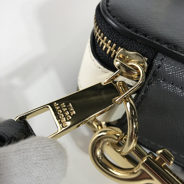 実際に弊社で買取させて頂いたTHE MARC JACOBS/ザ マークジェイコブス スナップショット ミニショルダーバッグの画像 8枚目