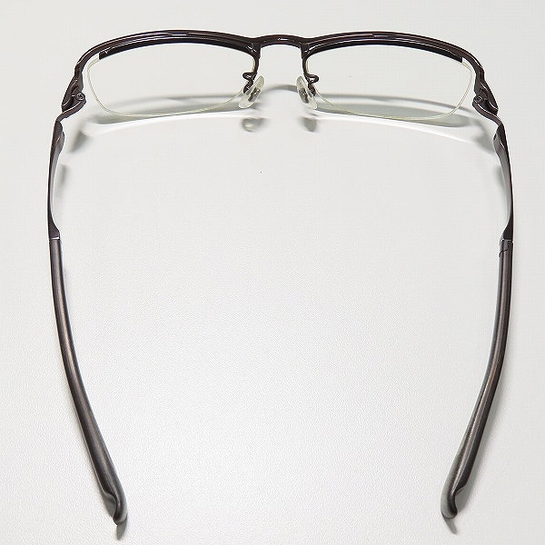 実際に弊社で買取させて頂いた999.9/フォーナインズ チタンメガネフレーム 眼鏡 S-111Tの画像 3枚目