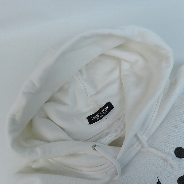 実際に弊社で買取させて頂いたUNDERCOVER/アンダーカバー プルオーバーパーカー ホワイト MUV9805-2/3の画像 4枚目