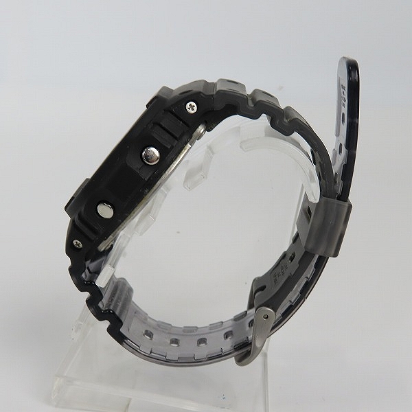 実際に弊社で買取させて頂いたBEAMS×G-SHOCK/ビームス×Gショック 別注 スケルトン ブラック DW-5600VTの画像 1枚目