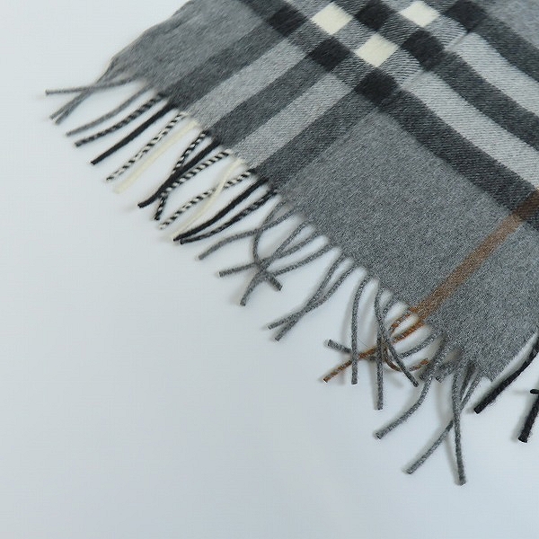 実際に弊社で買取させて頂いた【JPタグ】BURBERRY/バーバリー ジャイアントチェック柄 カシミア100％ マフラー 8016395 71Qの画像 5枚目