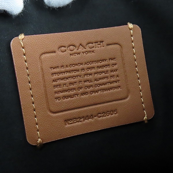 実際に弊社で買取させて頂いたCOACH/コーチ シグネチャー クラッチバッグ C2605の画像 5枚目