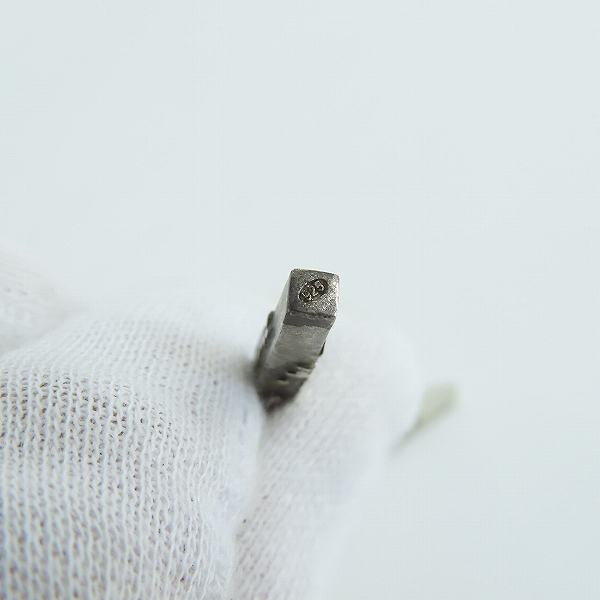 実際に弊社で買取させて頂いたPaul Smith/ポールスミス ロゴ入り 縦長ネックレスの画像 8枚目