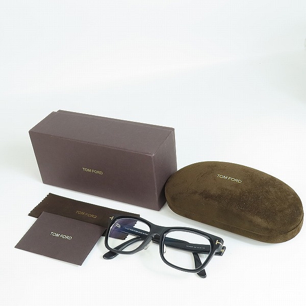 実際に弊社で買取させて頂いたTOMFORD/トムフォード 度入り 眼鏡/アイウェア TF5468-Fの画像 9枚目