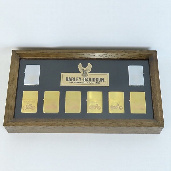 実際に弊社で買取させて頂いた【付属品完備】ZIPPO/ジッポー HARLEY DAVIDSON/ハーレーダビッドソン 歴史 85周年記念 ZIPPO 8個セット/イタヤ