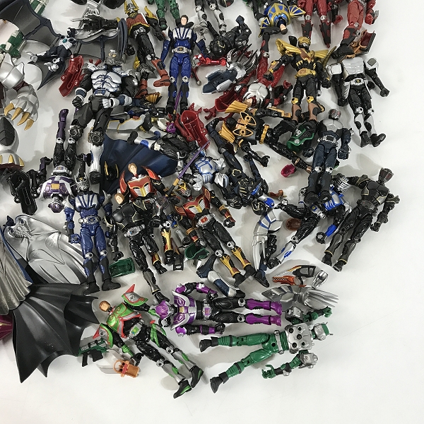 実際に弊社で買取させて頂いた【おまとめ】BANDAI/バンダイ 仮面ライダー龍騎 装着変身 他 ナイト/リュウガ/ファム/ミラーモンスター 等の画像 4枚目