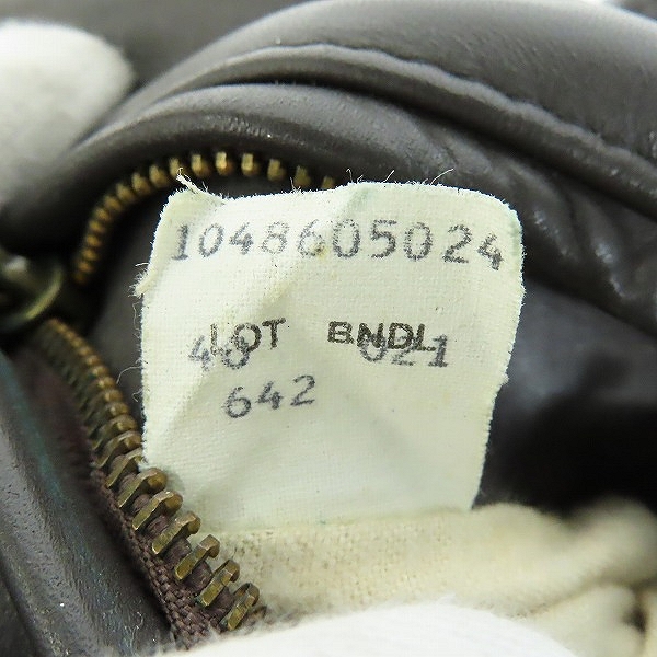 実際に弊社で買取させて頂いたSchott/ショット 襟付き シングルライダース/レザージャケット ライナー付き Lot.642/40の画像 4枚目