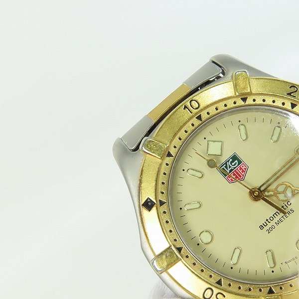 実際に弊社で買取させて頂いた【難有り】TAG HEUER/タグホイヤー 2000シリーズ 200M防水 自動巻き 665.706F の画像 5枚目