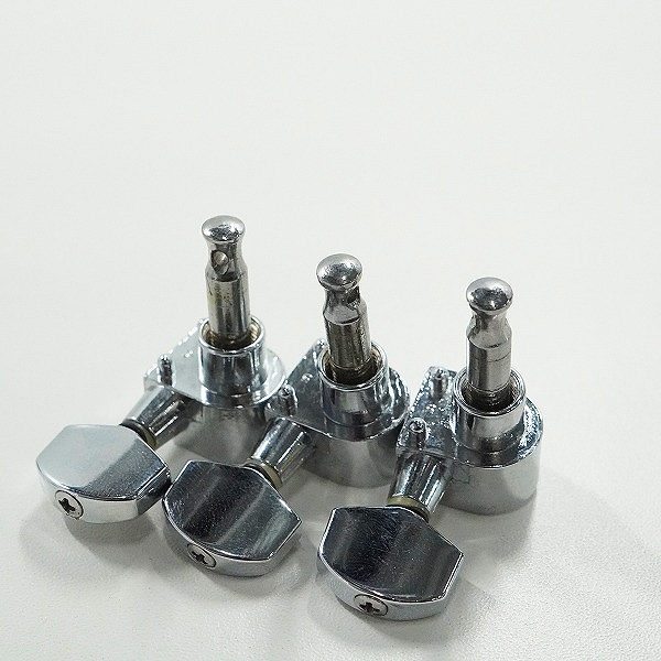 実際に弊社で買取させて頂いたメーカー不明 品番不明 6連 ギター用 ペグ パーツの画像 4枚目