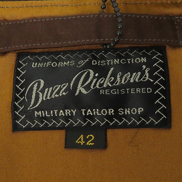 実際に弊社で買取させて頂いた【未使用】BUZZ RICKSONS/バズリクソンズ A-2 AVIATION ASSOCIATES JUNGLE CLOTH フライトジャケット ブラウン BR14934 /42の画像 2枚目