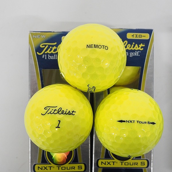 実際に弊社で買取させて頂いた【未使用/オウンネーム】Titleist/タイトリスト NXT TOUR S・VELOCITY ゴルフボール 計1ダースの画像 1枚目