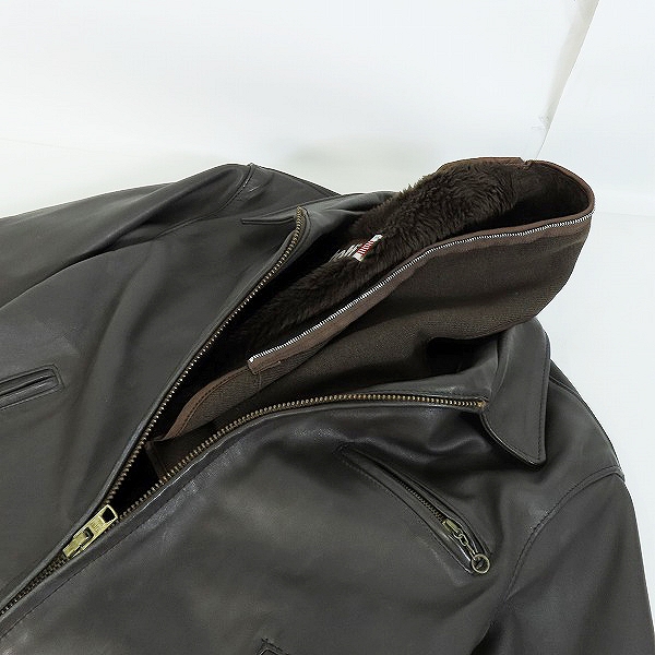 実際に弊社で買取させて頂いたSchott/ショット 襟付き シングルライダース/レザージャケット ライナー付き Lot.642/40の画像 2枚目