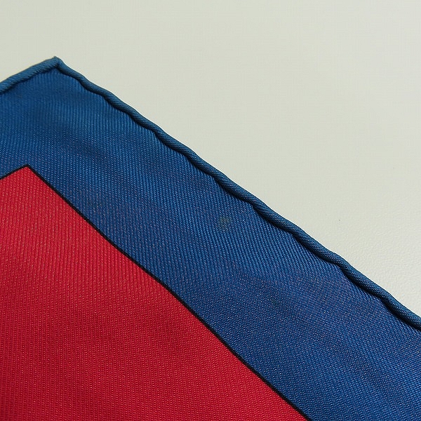 実際に弊社で買取させて頂いたHERMES/エルメス カレ90 KOSMIMA 宇宙 スカーフの画像 8枚目