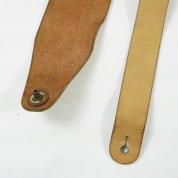 実際に弊社で買取させて頂いたYAMAHA/ヤマハ Roland/ローランド レザー ギターストラップ ベースストラップ 2点セットの画像 8枚目