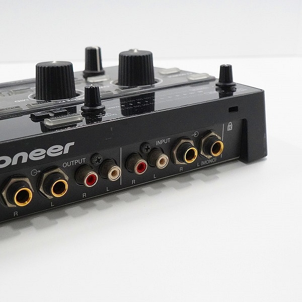 実際に弊社で買取させて頂いたPioneer/パイオニア RMX-1000 REMIX STATION 2012年製 DJ エフェクター サンプラー 動作未確認の画像 6枚目