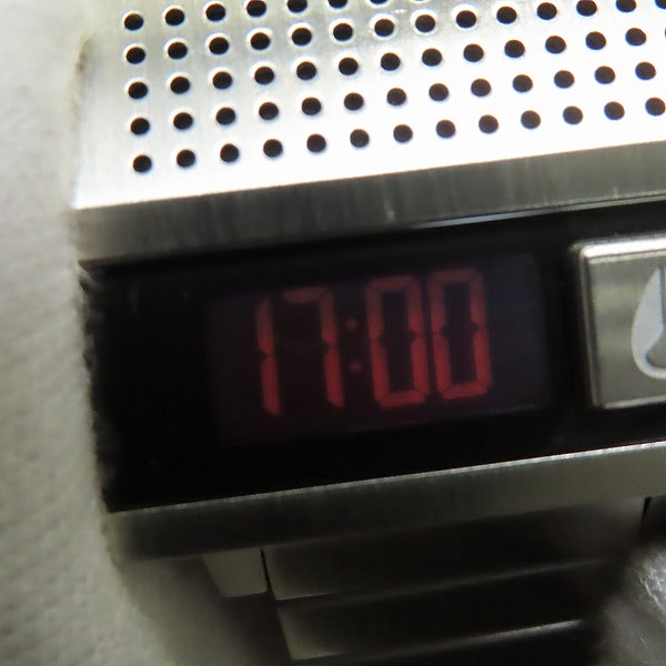 実際に弊社で買取させて頂いたNIXON/ニクソン THE DORK TOO デジタル ウォッチ/腕時計の画像 6枚目