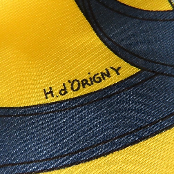 実際に弊社で買取させて頂いたHERMES/エルメス カレ90 FELLIER 黄金の拍車 スカーフの画像 4枚目