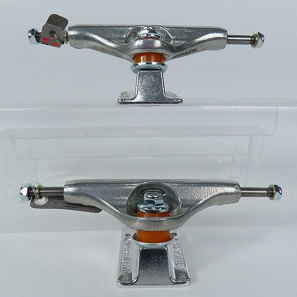 実際に弊社で買取させて頂いた(6)【未使用】INDEPENDENT/インディペンデント 139 Stage 11 Forged Hollow Silver Truck スケートボード トラックの画像 1枚目