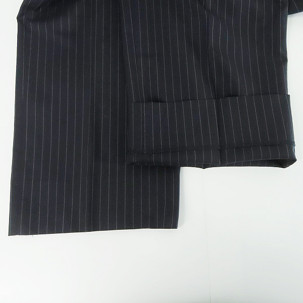 実際に弊社で買取させて頂いたGIORGIO ARMANI/ジョルジオアルマーニ セットアップ スーツ ストライプ ジャケット/パンツ 50の画像 5枚目