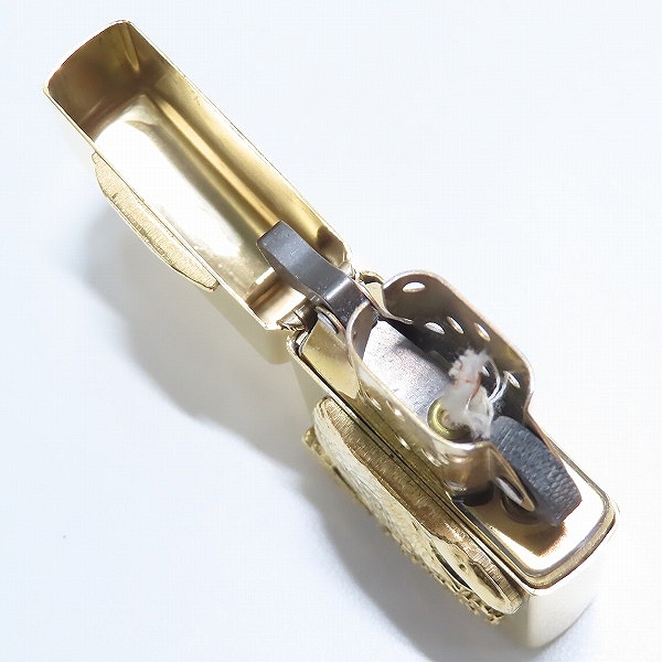 実際に弊社で買取させて頂いたZippo/ジッポー HARLEYDAVIDSON/ハーレーダビッドソン イーグルメタル貼り ゴールド 1932-1991/1991年製の画像 4枚目