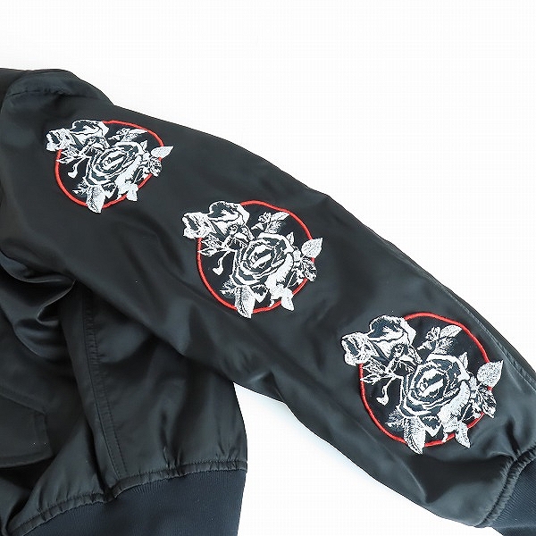 実際に弊社で買取させて頂いたDIOR HOMME/ディオール オム 18SS roses patches jacket/ローズ刺繍ナイロンボンバージャケット 733C454M3962/48の画像 8枚目