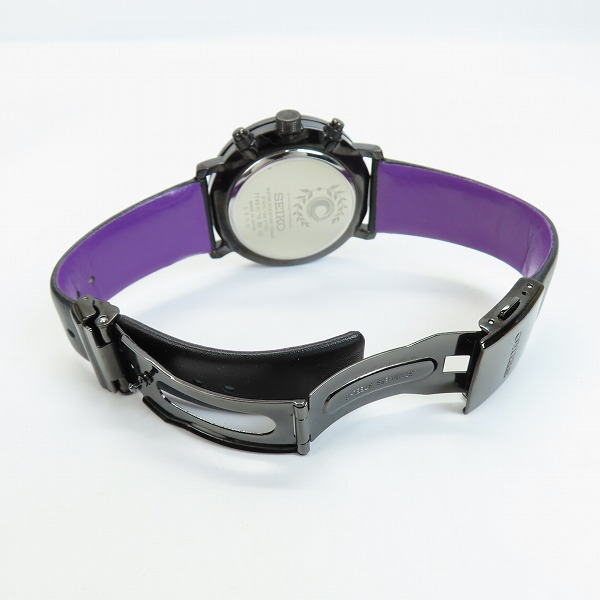 実際に弊社で買取させて頂いたSEIKO×Fate/Grand Order/セイコー×フェイトグランドオーダー スカサハモデル 限定 クロノグラフ 腕時計 7T92-HBH0の画像 3枚目