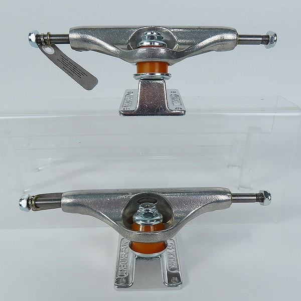 実際に弊社で買取させて頂いた(2)【未使用】INDEPENDENT/インディペンデント 139 Stage 11 Forged Hollow Silver Truck スケートボード トラックの画像 1枚目
