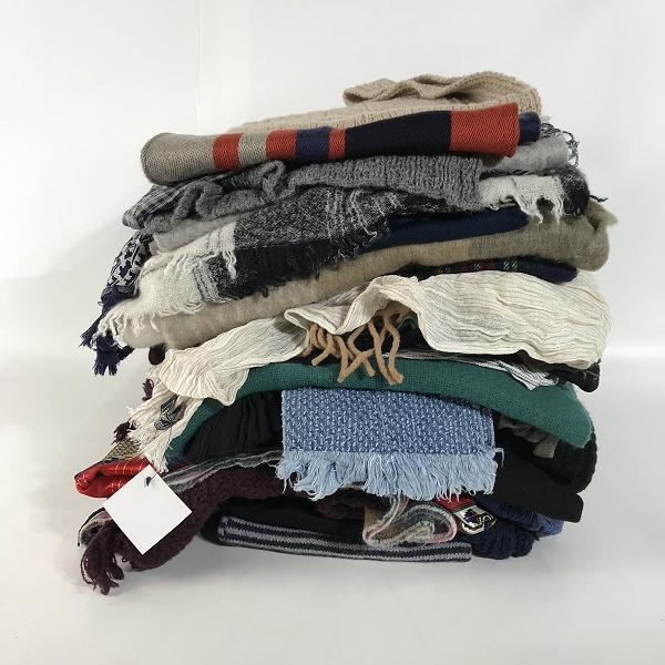 実際に弊社で買取させて頂いた【おまとめ/未使用含む】BEAMS/ビームス Paul Smith/ポールスミス TOMMY HILFIGER/トミーヒルフィガー 他 ストール/マフラーの画像 2枚目
