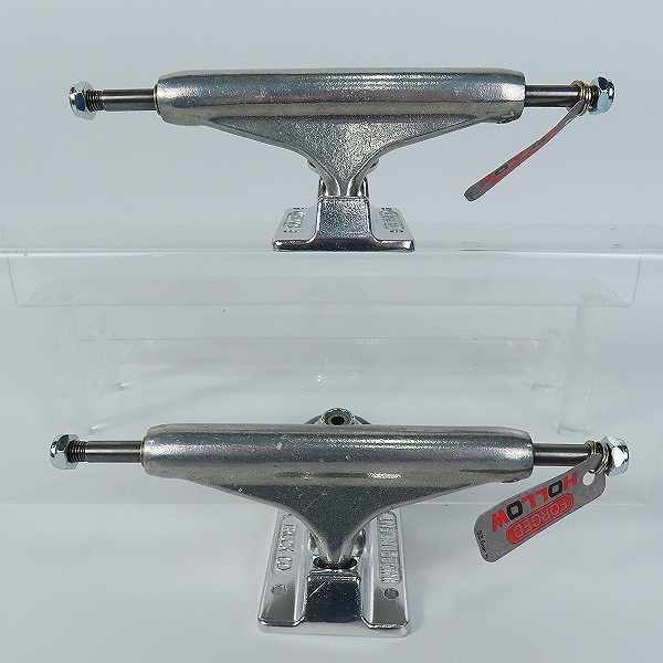 実際に弊社で買取させて頂いた(2)【未使用】INDEPENDENT/インディペンデント 139 Stage 11 Forged Hollow Silver Truck スケートボード トラックの画像 2枚目
