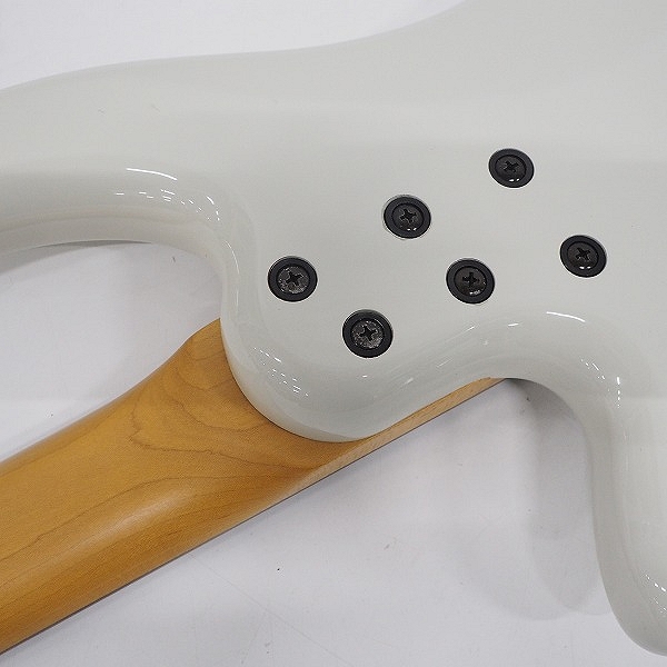 実際に弊社で買取させて頂いた★SCHECTER/シェクター DIAMOND SERIES Deluxe-4 アクティブ4弦エレキベース ソフトケース付 の画像 8枚目