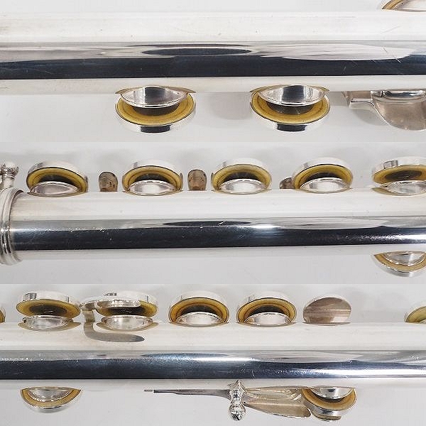 実際に弊社で買取させて頂いたSANKYO FLUTE/三響 フルート PRIMA ETUDE P.A./エチュード SAYAMA 頭部管 銀製 ハードケース付の画像 6枚目