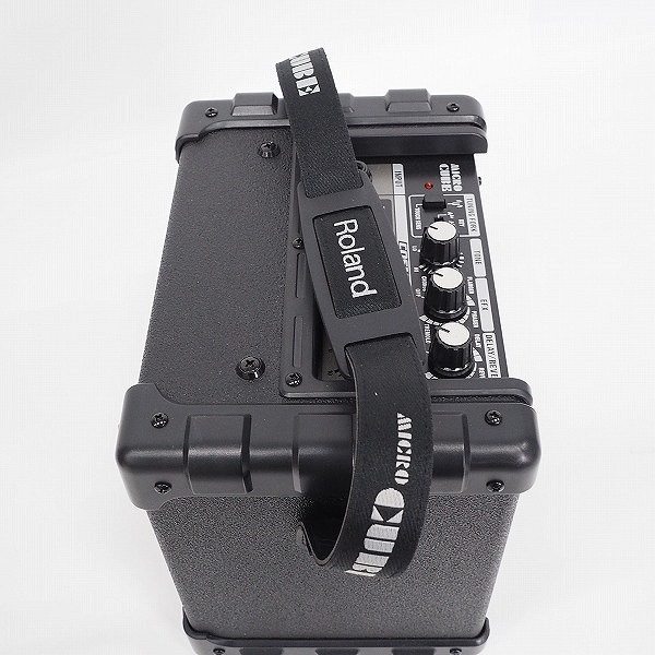 実際に弊社で買取させて頂いたRoland/ローランド MICRO CUBE マイクロキューブ ギターコンボアンプ ACアダプター付【動作確認済み】の画像 3枚目