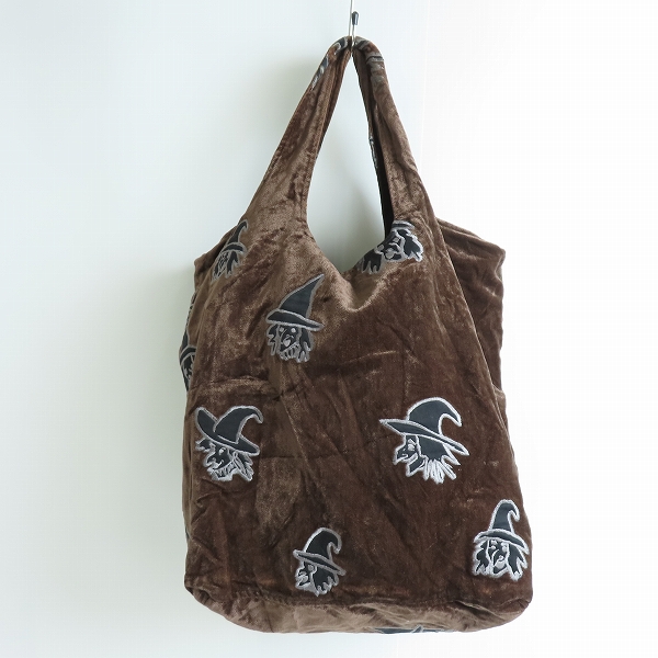 実際に弊社で買取させて頂いたUNDERCOVER/アンダーカバー JUN TAKAHASHI トートバッグ ハンドバッグ ベロア 魔女 総柄の画像 1枚目