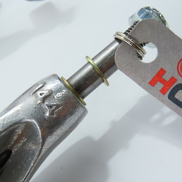 実際に弊社で買取させて頂いた(4)【未使用】INDEPENDENT/インディペンデント 144 STAGE 11 FORGED HOLLOW SILVER スケートボード トラックの画像 6枚目