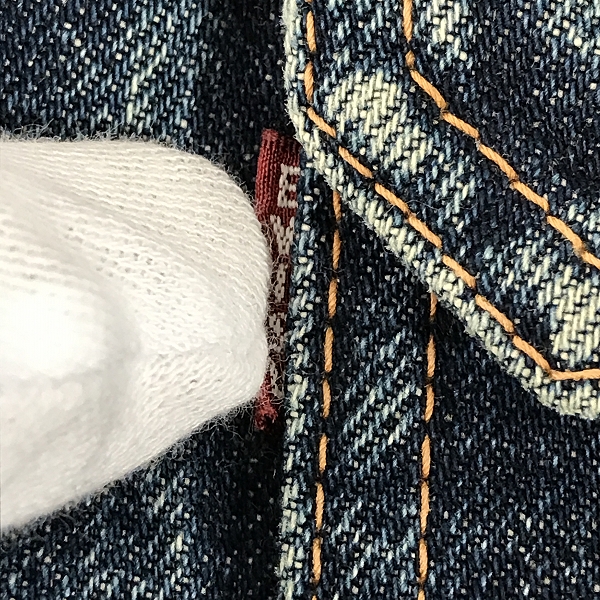 実際に弊社で買取させて頂いたEVISU/エヴィス 2nd デニムジャケットの画像 4枚目