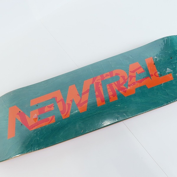 実際に弊社で買取させて頂いた【未開封】NEWTRAL ISLAND SKATE/ニュートラル アイランド スケーターズ スケートボード デッキ グリーンの画像 2枚目