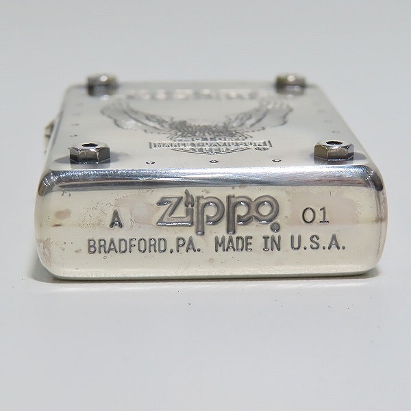 実際に弊社で買取させて頂いたZIPPO/ジッポー HARLEY-DAVIDSON/ハーレーダビッドソン MILWAUKEE IRON ナット/イーグル/2001年製の画像 2枚目