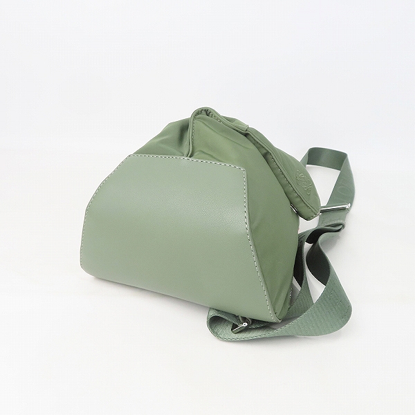 実際に弊社で買取させて頂いたLOEWE/ロエベ ANTON SLING PUFFER ショルダーバッグ B511A09X11の画像 2枚目