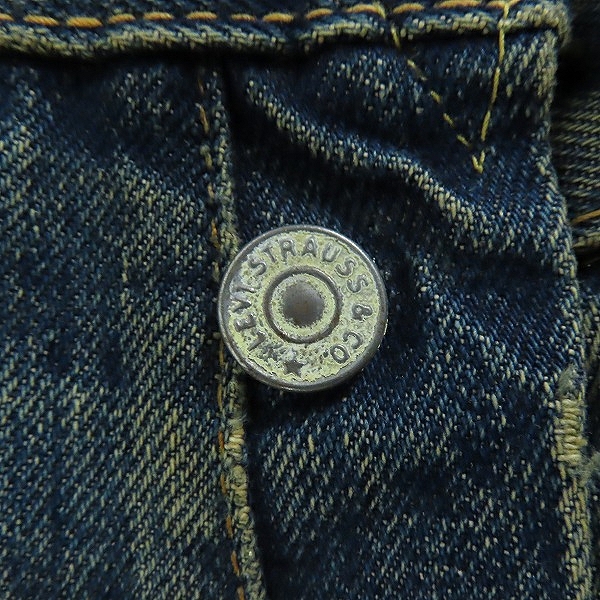 実際に弊社で買取させて頂いたLEVIS/リーバイス 501XX 刻印J 足長R/Vステッチ 腰裏シングル ヴィンテージ デニムパンツの画像 6枚目
