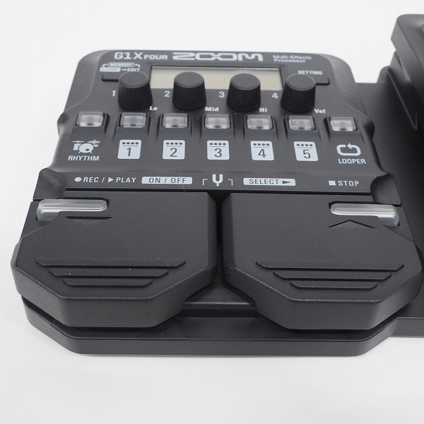 実際に弊社で買取させて頂いた【美品/簡易動作確認済】ZOOM/ズーム G1X FOUR Ver.v1.10 エレキギター用マルチエフェクターの画像 2枚目