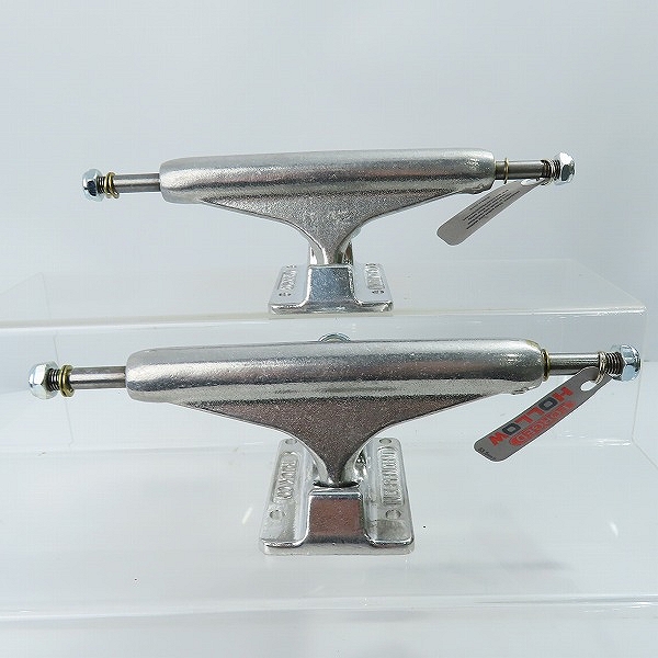 実際に弊社で買取させて頂いた(4)【未使用】INDEPENDENT/インディペンデント 144 STAGE 11 FORGED HOLLOW SILVER スケートボード トラックの画像 2枚目