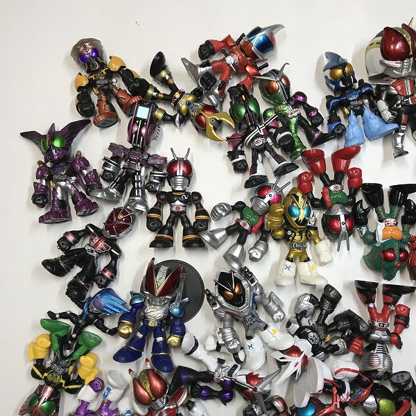 実際に弊社で買取させて頂いた【おまとめ】BANDAI/バンダイ BANPRESTO/バンプレスト WCF/THE仮面ライダーズ 他 1号/555/電王 等 食玩/フィギュアの画像 1枚目
