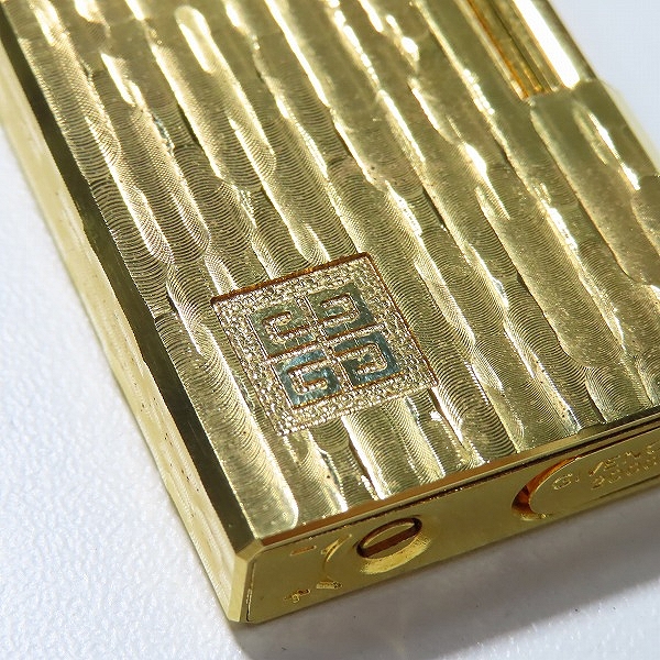 実際に弊社で買取させて頂いたGIVENCHY/ジバンシー ガスライター ゴールドの画像 6枚目