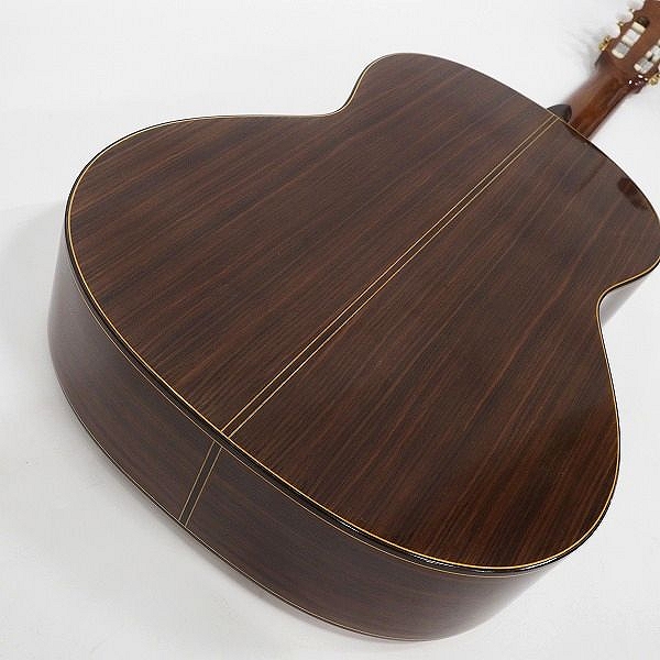 実際に弊社で買取させて頂いた★RYOJI MATSUOKA/松岡良治 LUTHIER No.M50 クラシックギター/ガットギター 日本製 ハードケース付の画像 7枚目