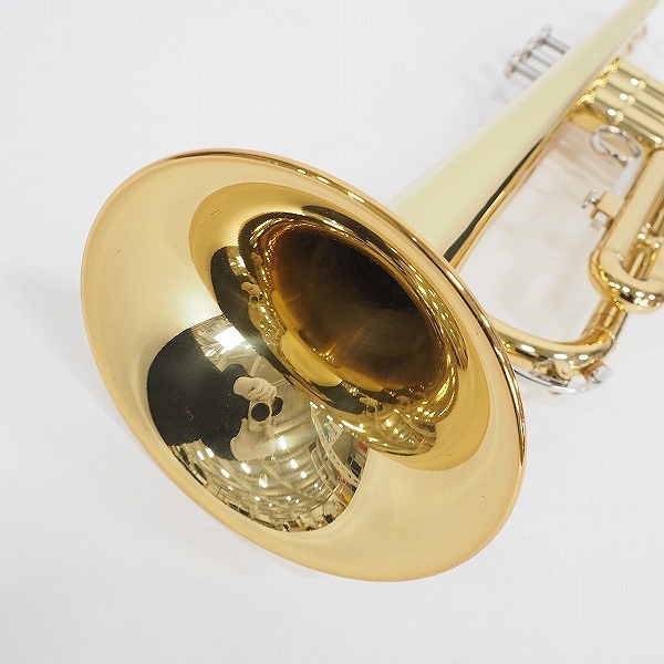 実際に弊社で買取させて頂いた【美品】YAMAHA/ヤマハ YTR-1335/YTR1335 トランペット ゴールド ハードケース付の画像 2枚目